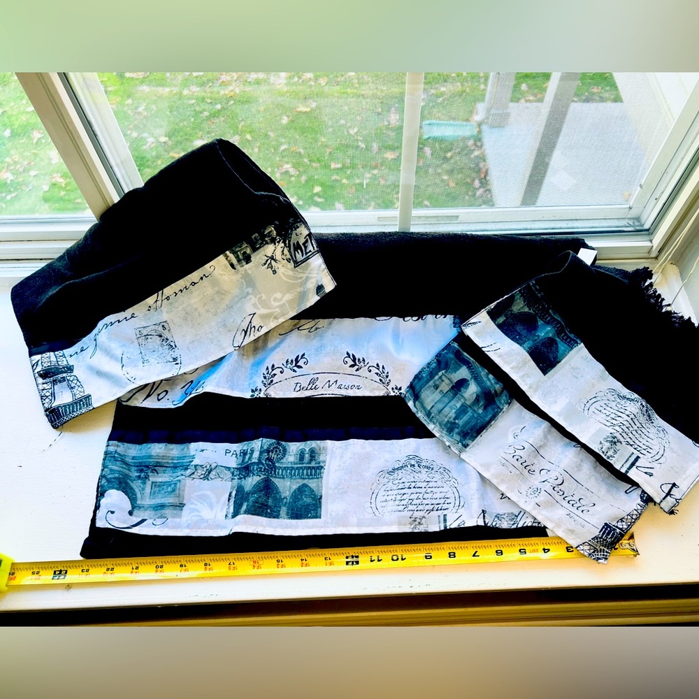 Paris decorative towel set